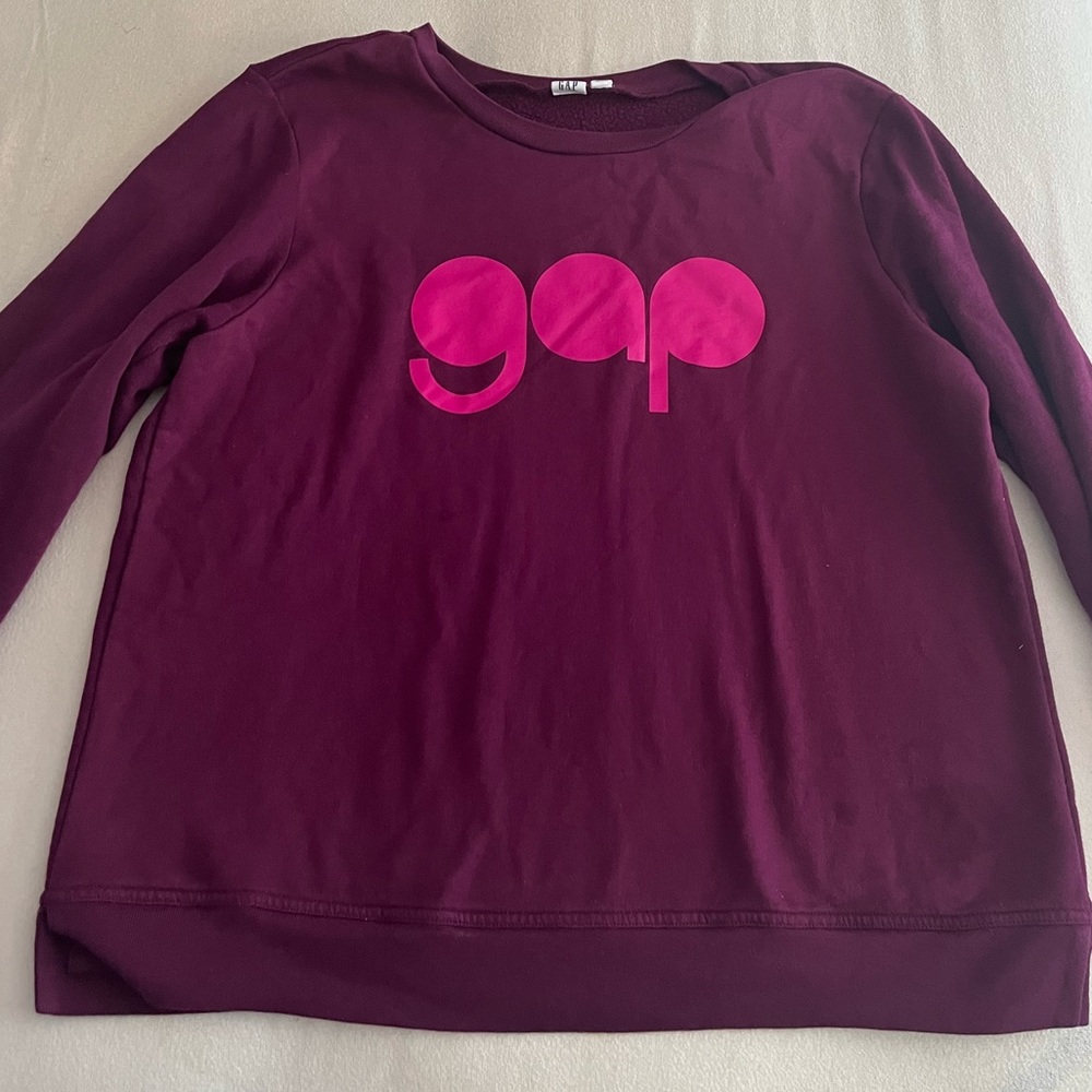 gap sweatshirt